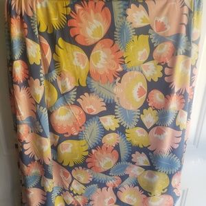 Large maxi